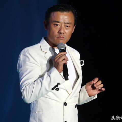 壹周立波秀最新热点剖析，独特视角解读社会现象